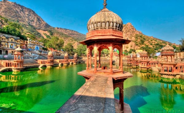 places to visit near delhi 2 hours drive