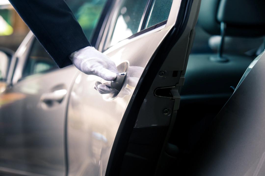 About Avis Car Rental Company